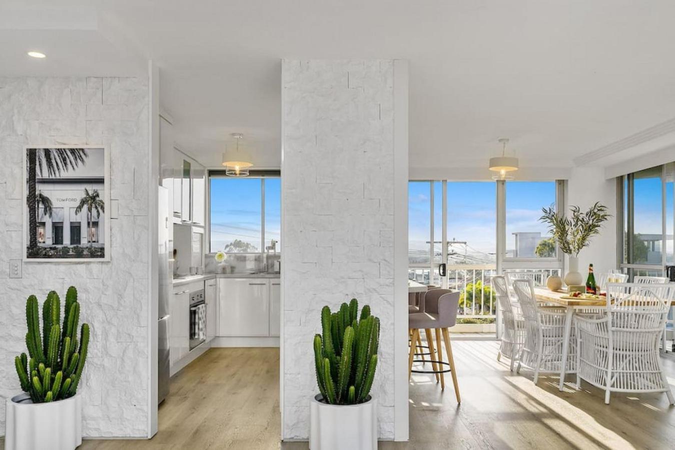 Skyfall - Breathtaking Views From Sunrise -sunset Apartment *
